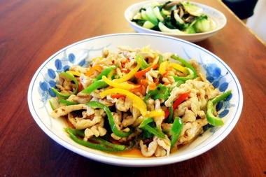 滑炒鸡丝视频,家常美味，简单易学的烹饪技巧揭秘
