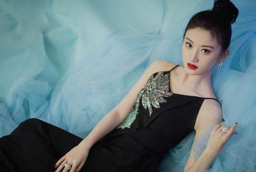 景甜黑色裙子爆料视频