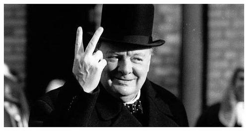 明星投降手势的图片,背后的含义与争议