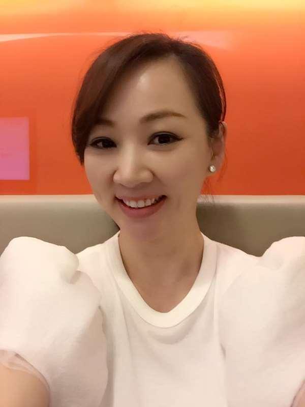 郁方老公是谁,背后的爱情故事