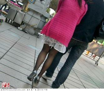 街拍丝袜论坛,街拍论坛捕捉潮流瞬间